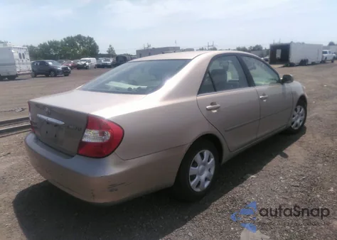 2004 Toyota Camry Le from USA, damaged, VIN 4T1BE32KX4U845667